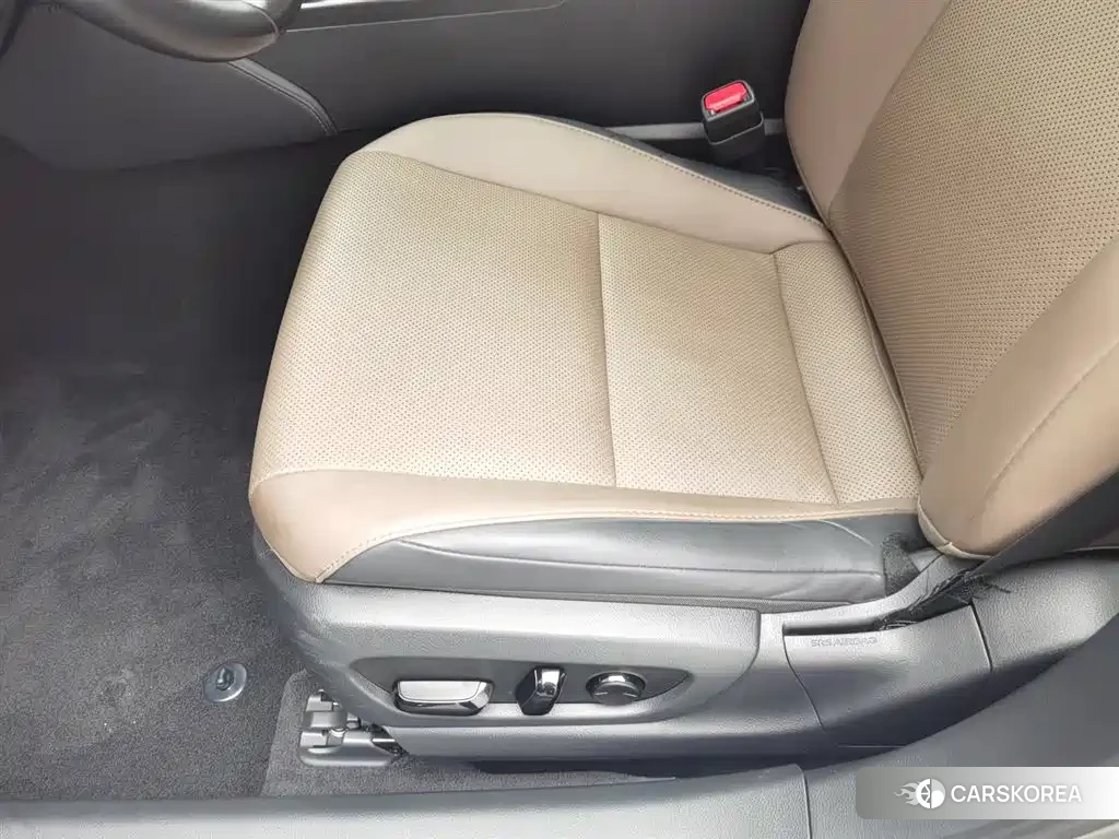 Lexus ES id 4628176 из Китая 12