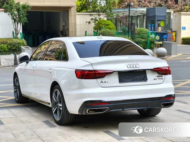 Audi A4L 2022 Белый из Китая, фото 2