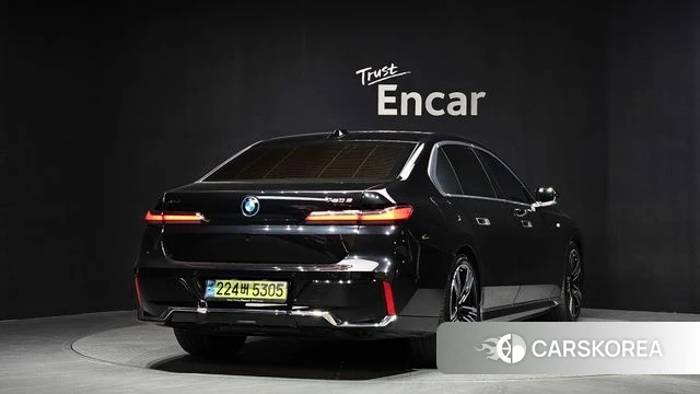 BMW 7 Series (G70) id 3922159 из Кореи 12