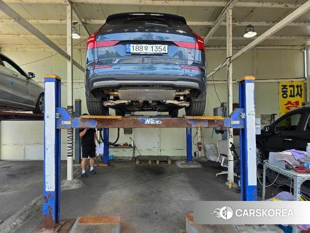 Volvo V60 Cross-Country 2nd Generation 2024 Синий из Кореи, фото 2