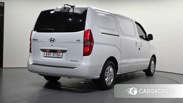 Hyundai The New Grand Starex id 4502373 из Кореи 12