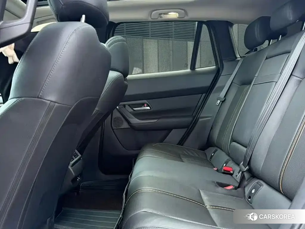 Mazda CX-50 2024 Champagne/brown из Китая, фото 2