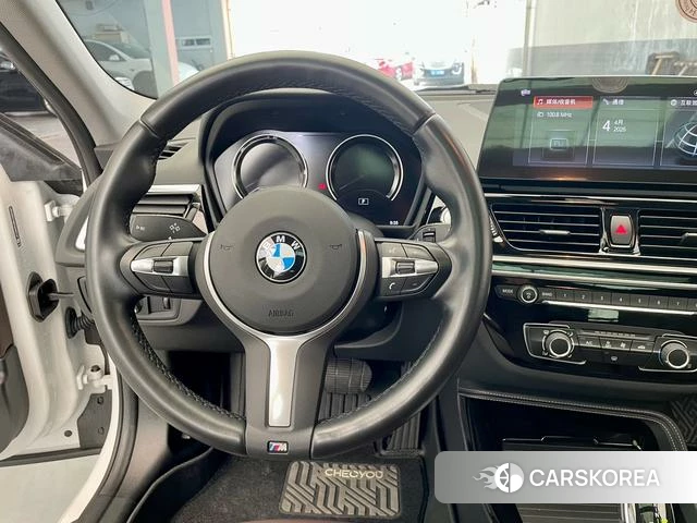 BMW 1 series id 4236673 из Китая 8