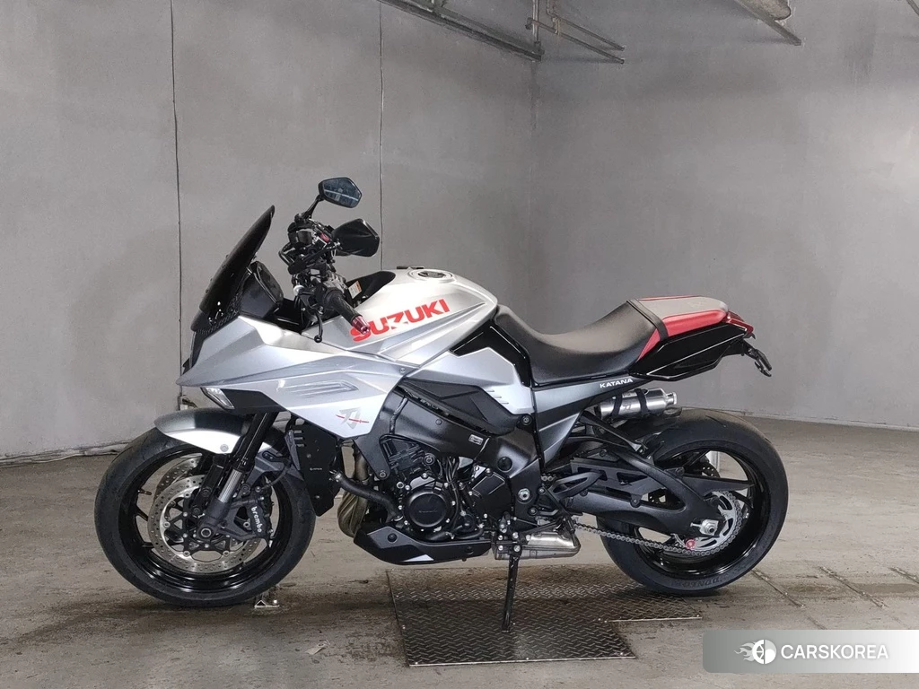 Проданный Suzuki GSX-S1000S Katana 2021 из Японии