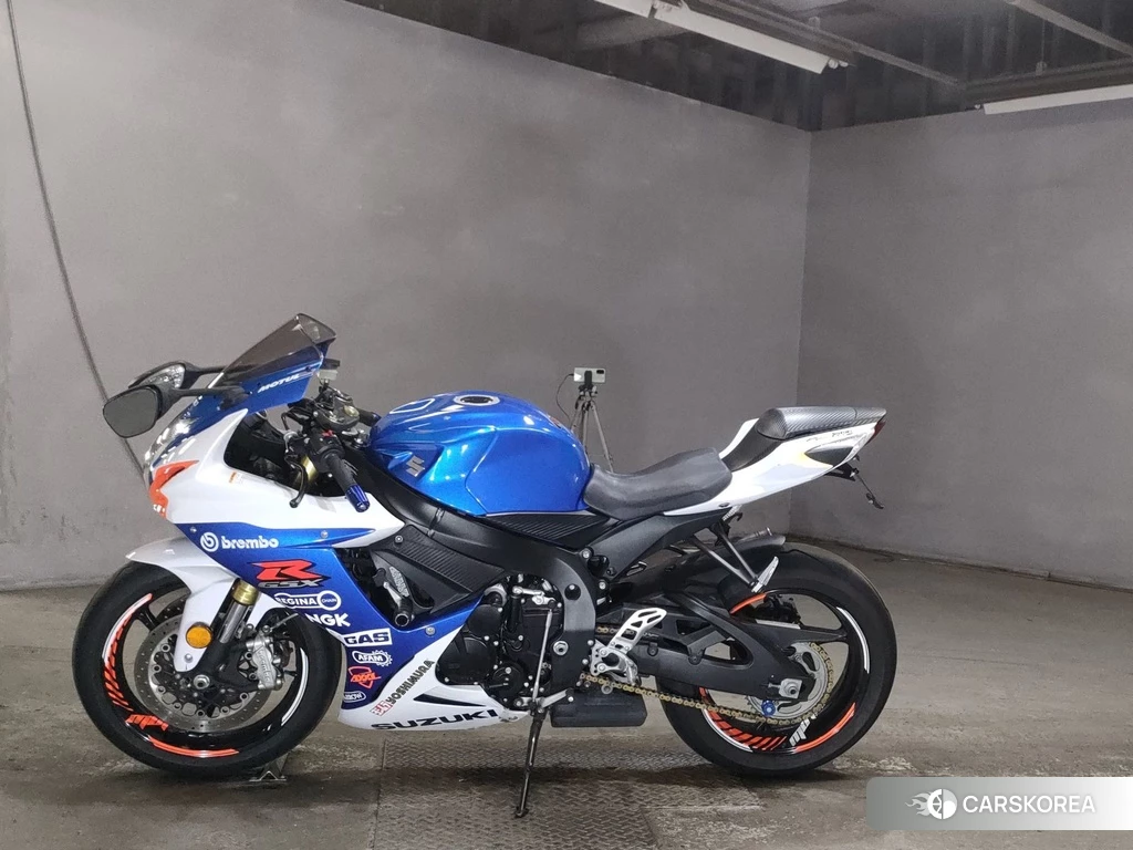 Проданный Suzuki GSX-R750 2015 из Японии, фото 2