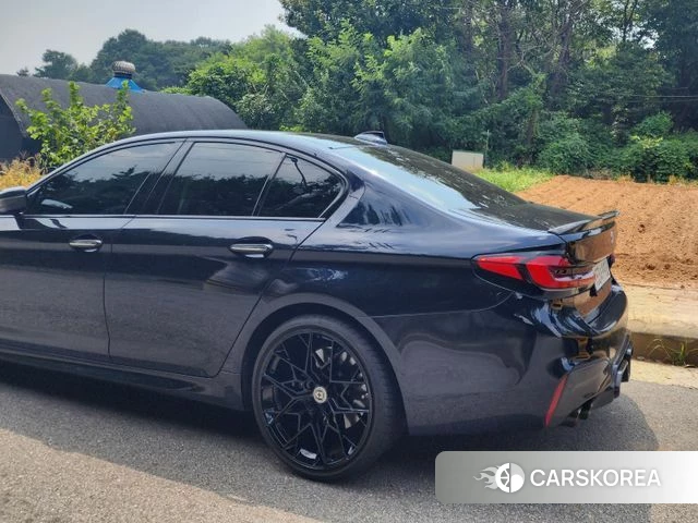 BMW 5 Series (G30) 2018 Черный из Кореи, фото 3