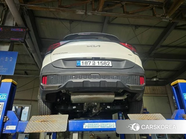 Kia Sportage 5th Generation Hybrid 2022 Белый из Кореи, фото 2