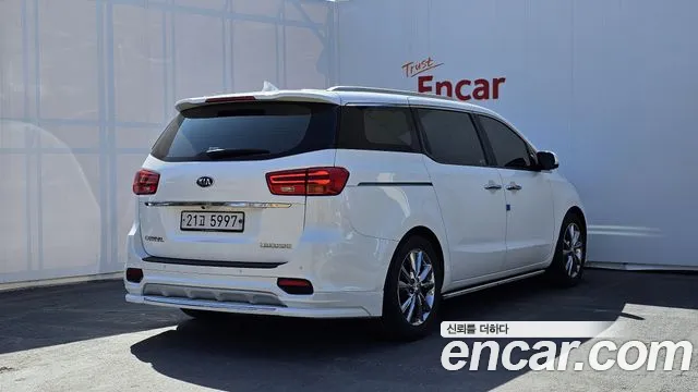 Kia The New Carnival id 2503269 из Кореи 12