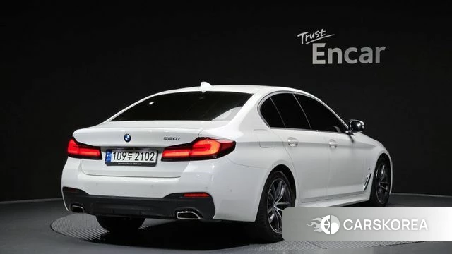 BMW 5 Series (G30) id 4422993 из Кореи 12