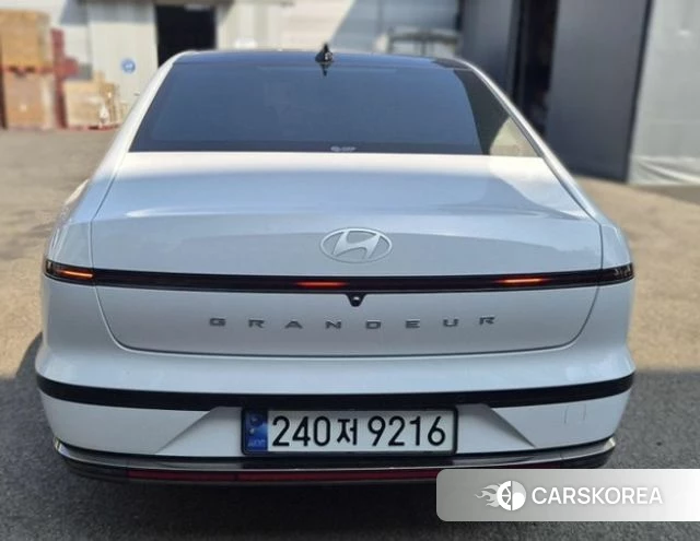Hyundai Grandeur Hybrid (GN7) 2024 Белый из Кореи, фото 2