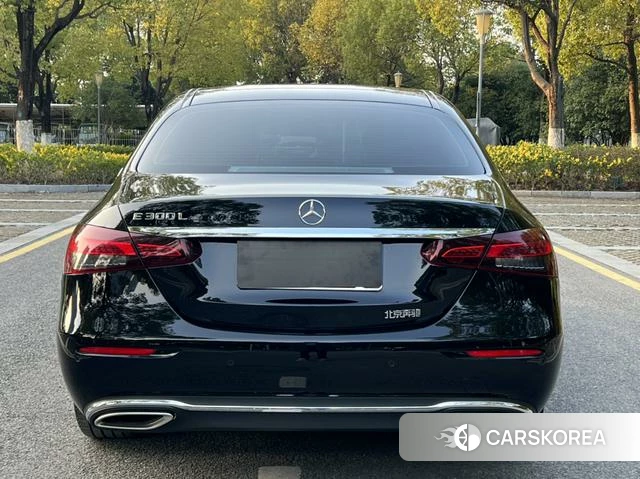 Mercedes-Benz E-class id 4212885 из Китая 9