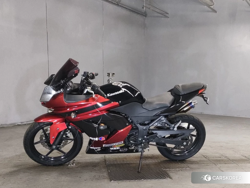 Проданный Kawasaki NINJA 250R id 4153359 из Японии, фото 2