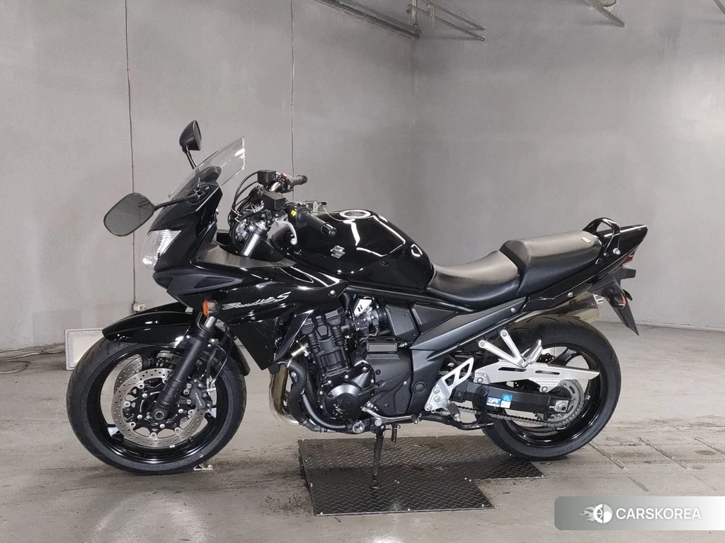 Проданный Suzuki BANDIT 1250S 2017 из Японии, фото 2