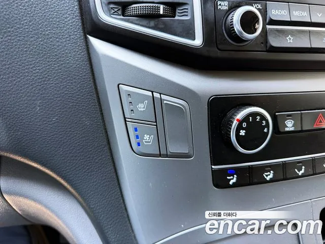 Hyundai The New Grand Starex id 2678049 из Кореи 12