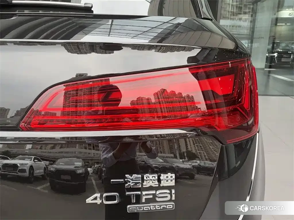 Audi Q5L id 4617076 из Китая 7
