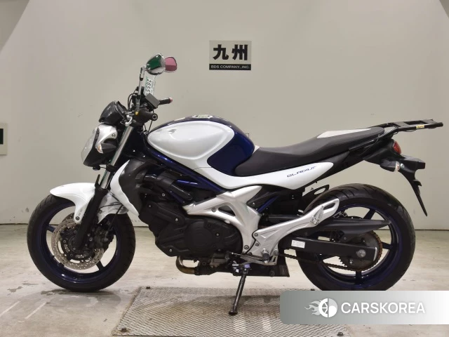 Проданный Suzuki GLADIUS 400 2010 из Японии, фото 4