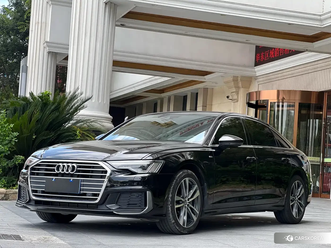 Audi A6L 2019 Черный из Китая, фото 2