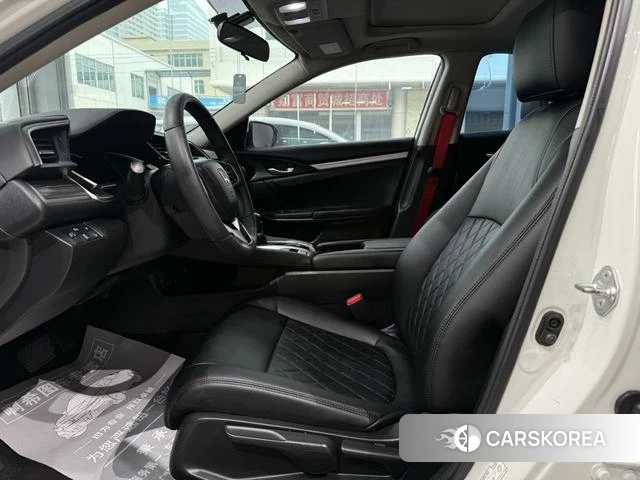 Honda Civic 2021 Белый из Китая, фото 2
