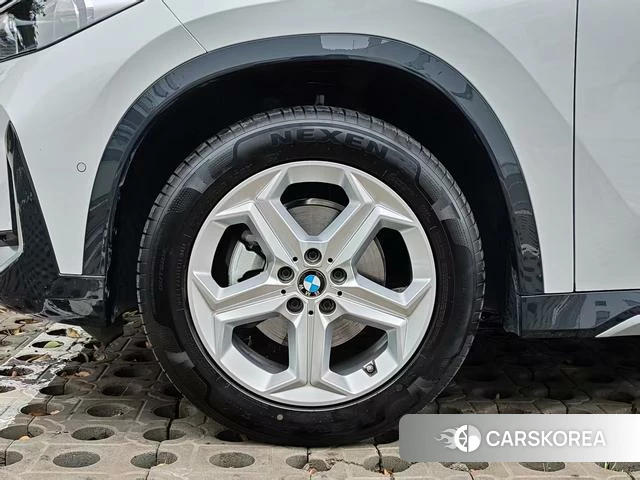 BMW X1 id 4298066 из Китая 11