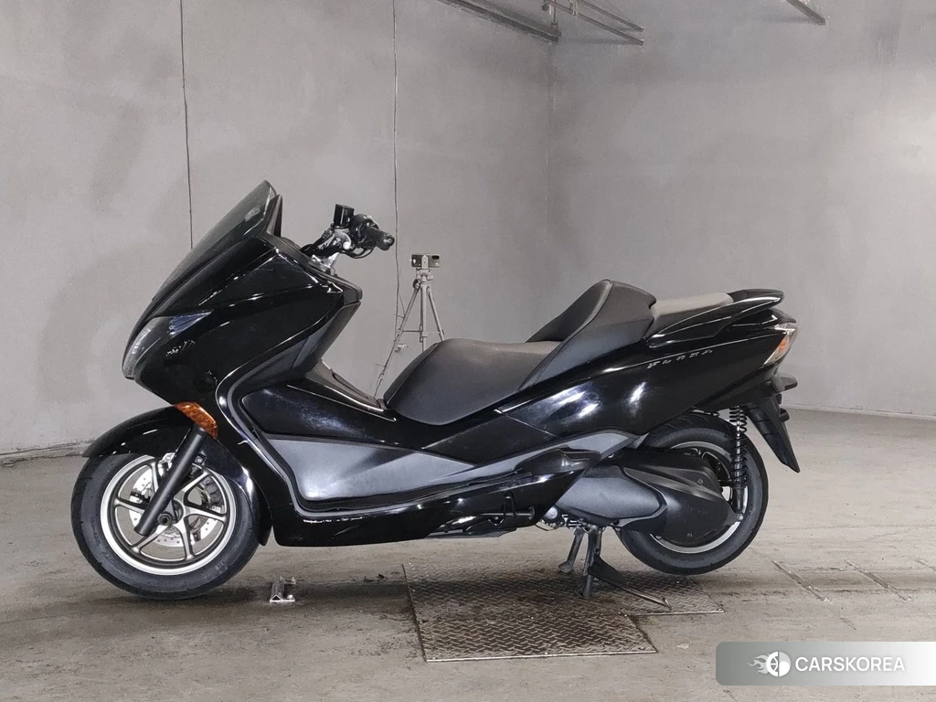 Проданный Honda FORZA Z 2010 из Японии