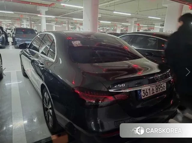 Mercedes-Benz E-Class W213 2022 Серый из Кореи, фото 2