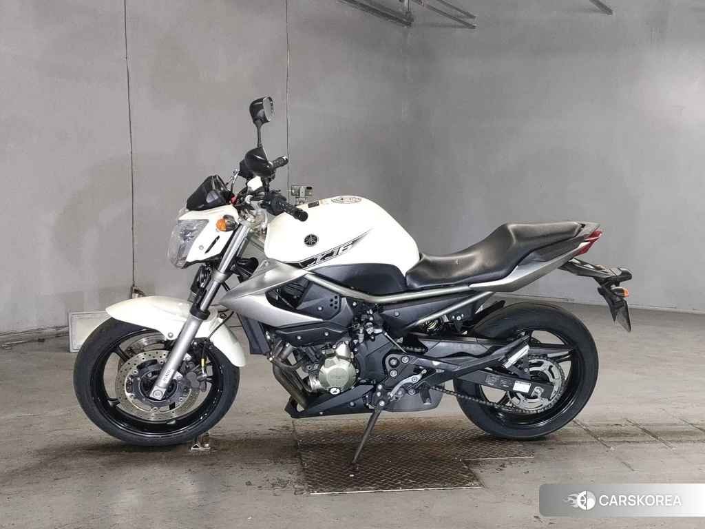 Проданный Yamaha XJ6N 2012 из Японии