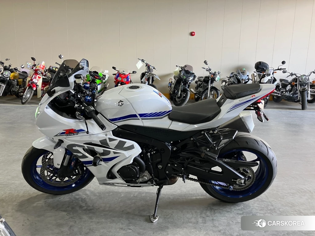 Проданный Suzuki GSX-R1000R 2018 из Японии, фото 2
