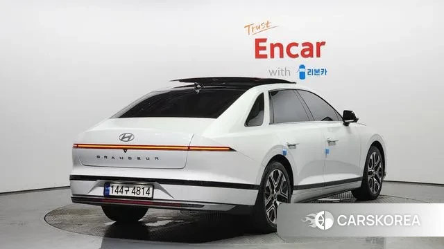 Hyundai Grandeur (GN7) id 3027018 из Кореи 12