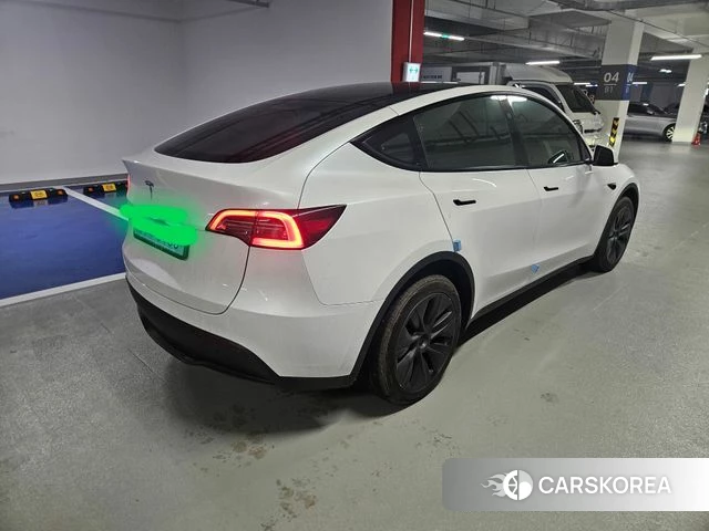Tesla Model Y 2024 Белый из Кореи, фото 3