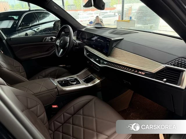 BMW X5 2026 Черный из Китая, фото 4
