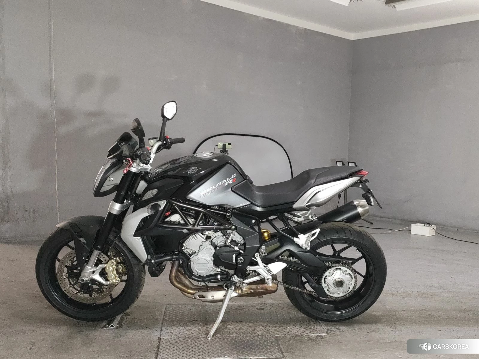 Проданный MV AGUSTA BRUTALE 800 2013 из Японии