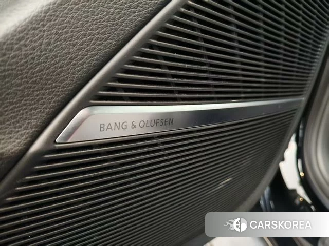 Audi Q7 id 4208618 из Китая 12