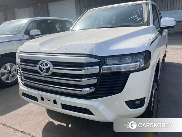 Toyota Land Cruiser (imported) 2026 Белый из Китая, фото 2