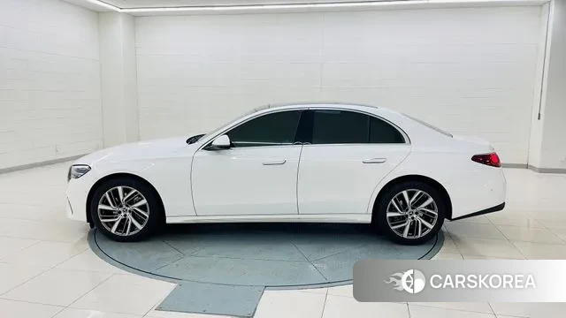 Mercedes-Benz E-Class W214 id 2899839 из Кореи 12