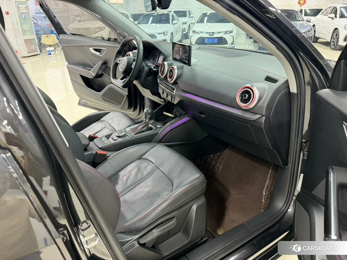 Audi Q2L id 4455090 из Китая 12
