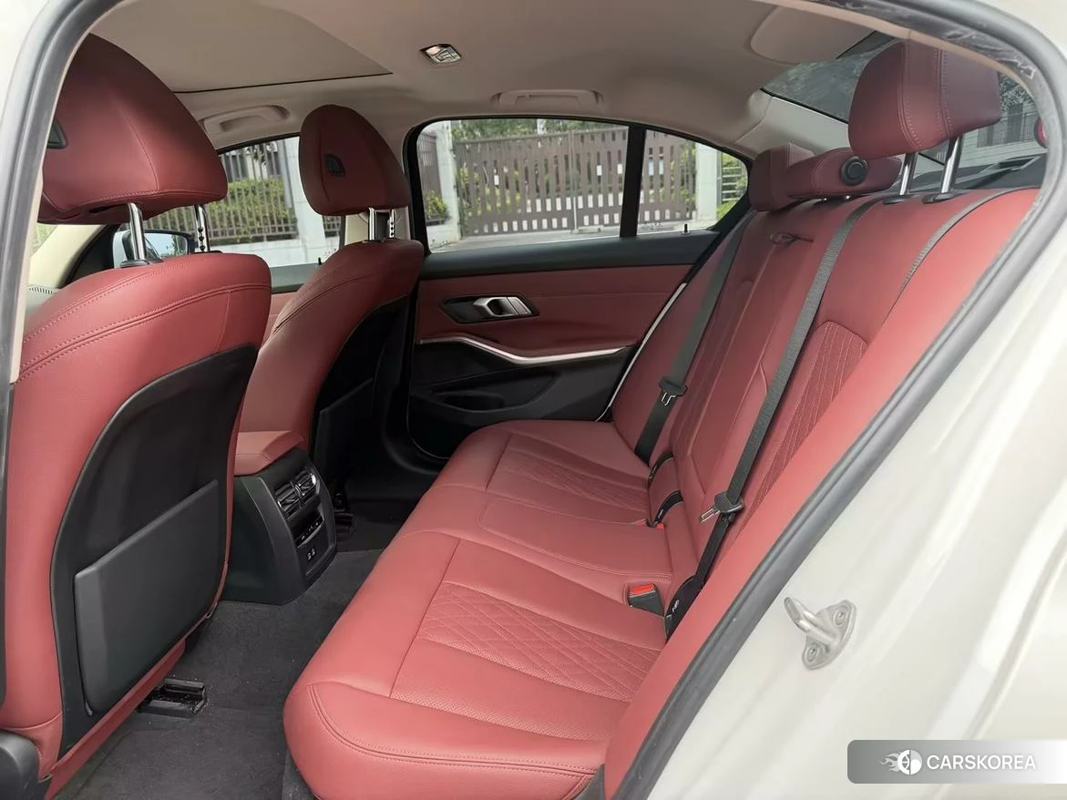 BMW 3 series id 4461525 из Китая 12