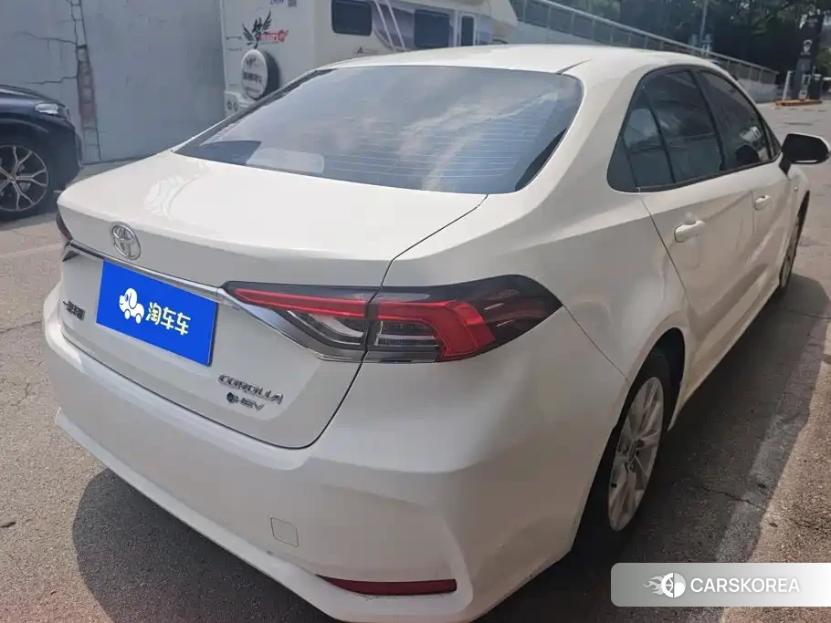 Toyota Corolla id 4629081 из Китая 8