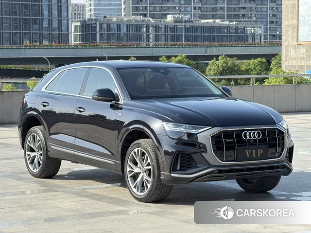 Audi Q8 2022 Черный из Китая, фото 6