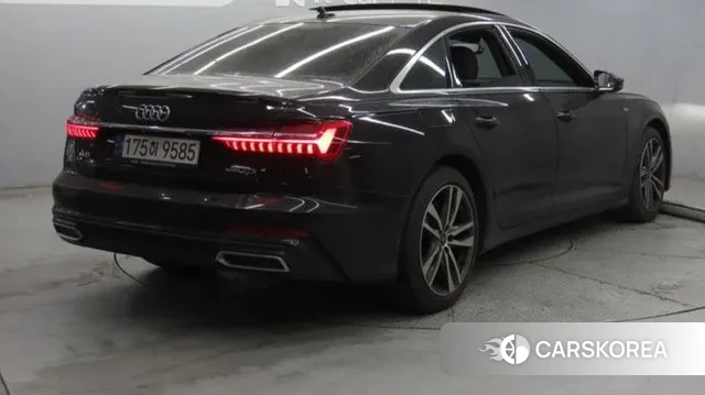 Audi A6 (C8) 2023 Черный из Кореи, фото 2