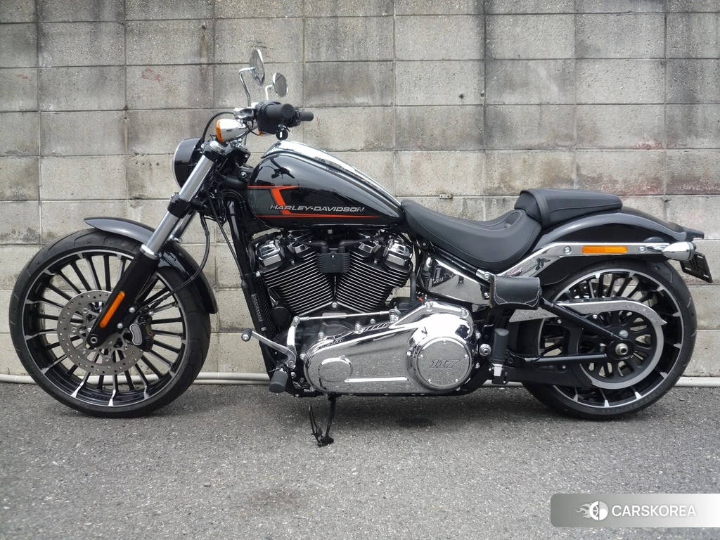 Проданный Harley-Davidson Softail Breakout FXBR1750 2023 из Японии