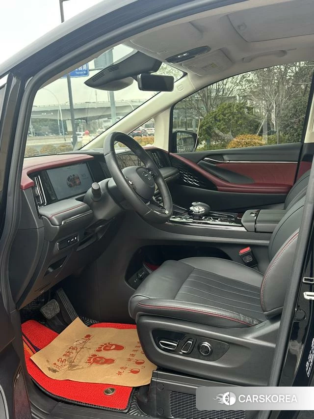 GAC Trumpchi Trumpchi E9 PHEV 2023 Черный из Китая, фото 6