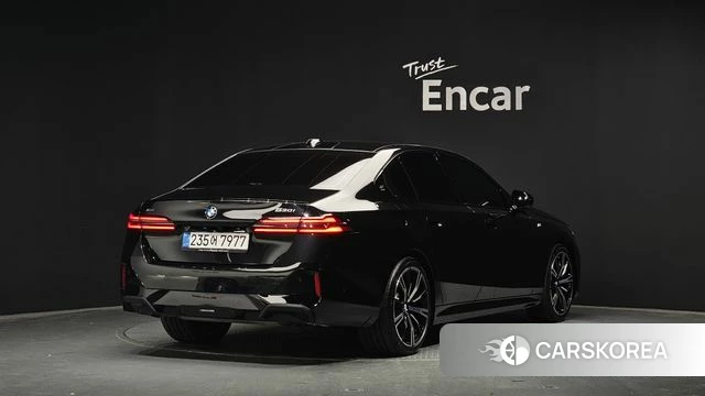 BMW 5 Series (G60) id 3850252 из Кореи 12