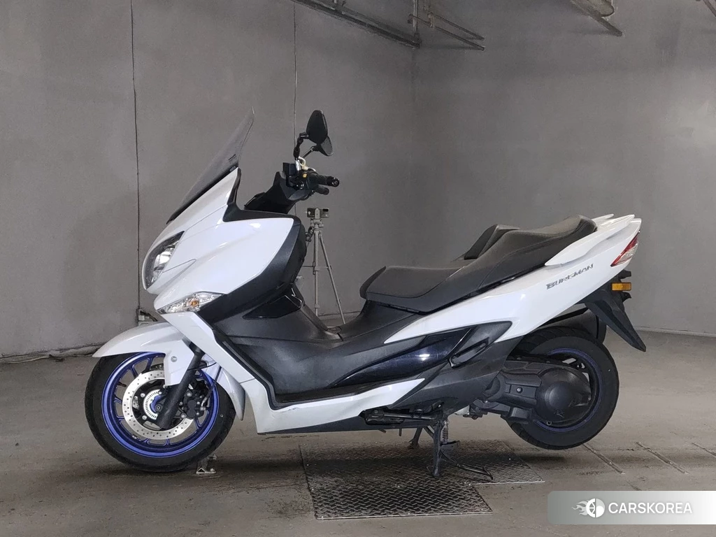 Проданный Suzuki BURGMAN 400 2019 из Японии, фото 2