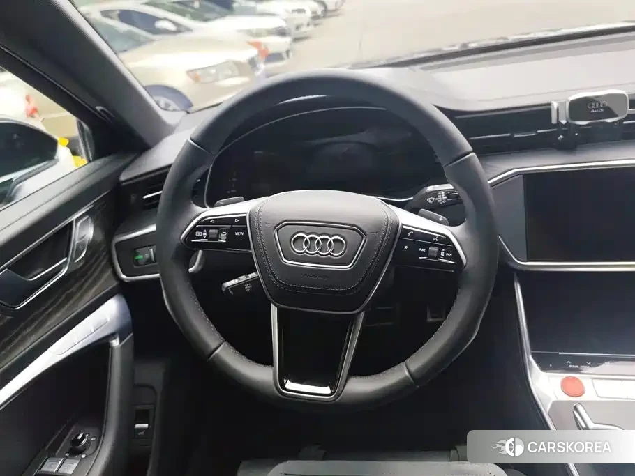 Audi A6L id 4553890 из Китая 8