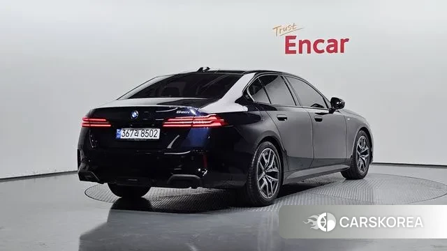 BMW 5 Series (G60) id 3605801 из Кореи 12