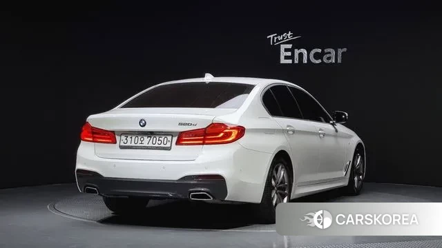 BMW 5 Series (G30) id 3428946 из Кореи 12