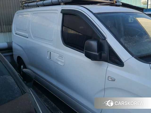 Hyundai The New Grand Starex 2018 Белый из Кореи, фото 2