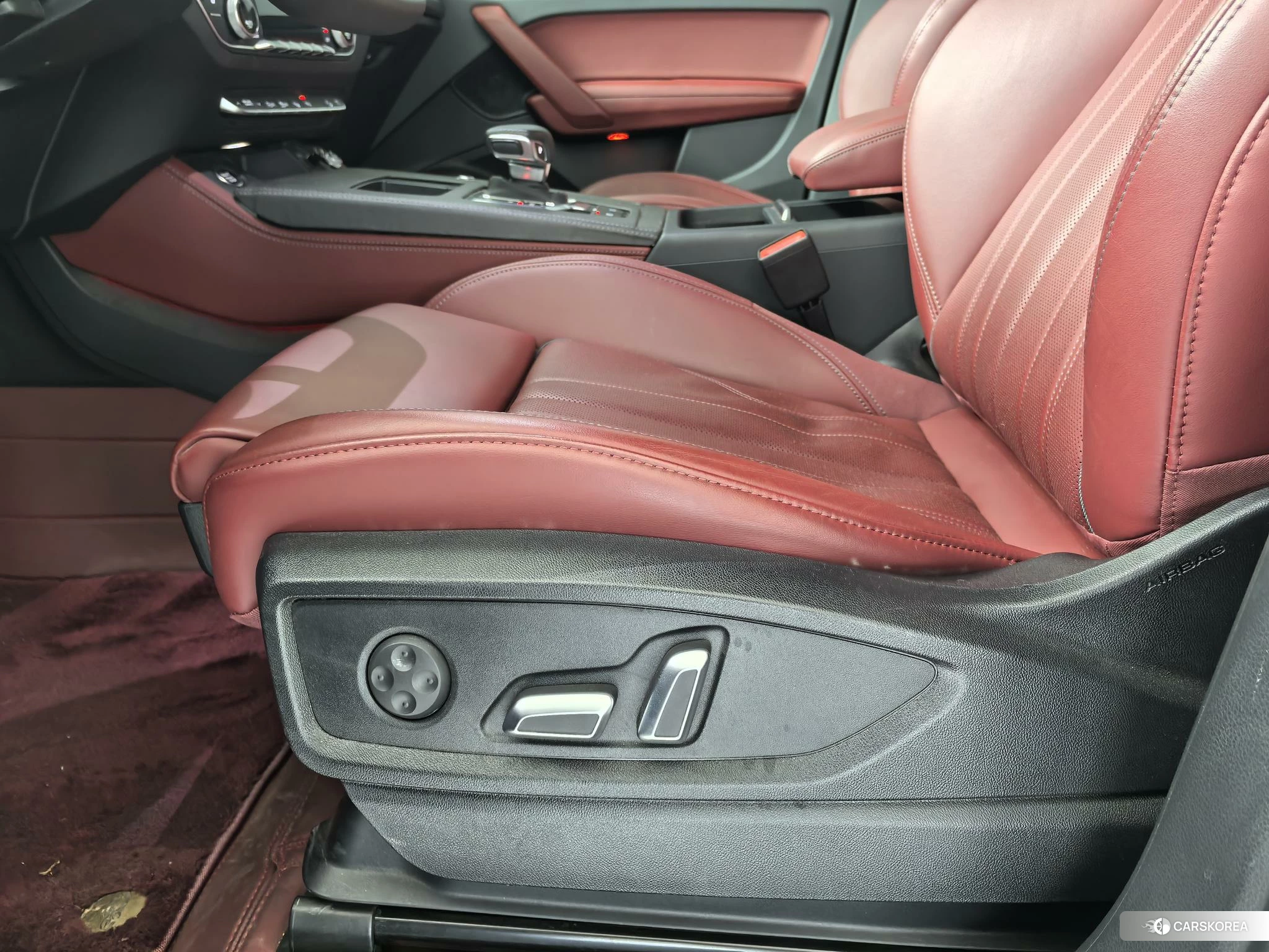 Audi Q5L id 4454083 из Китая 9