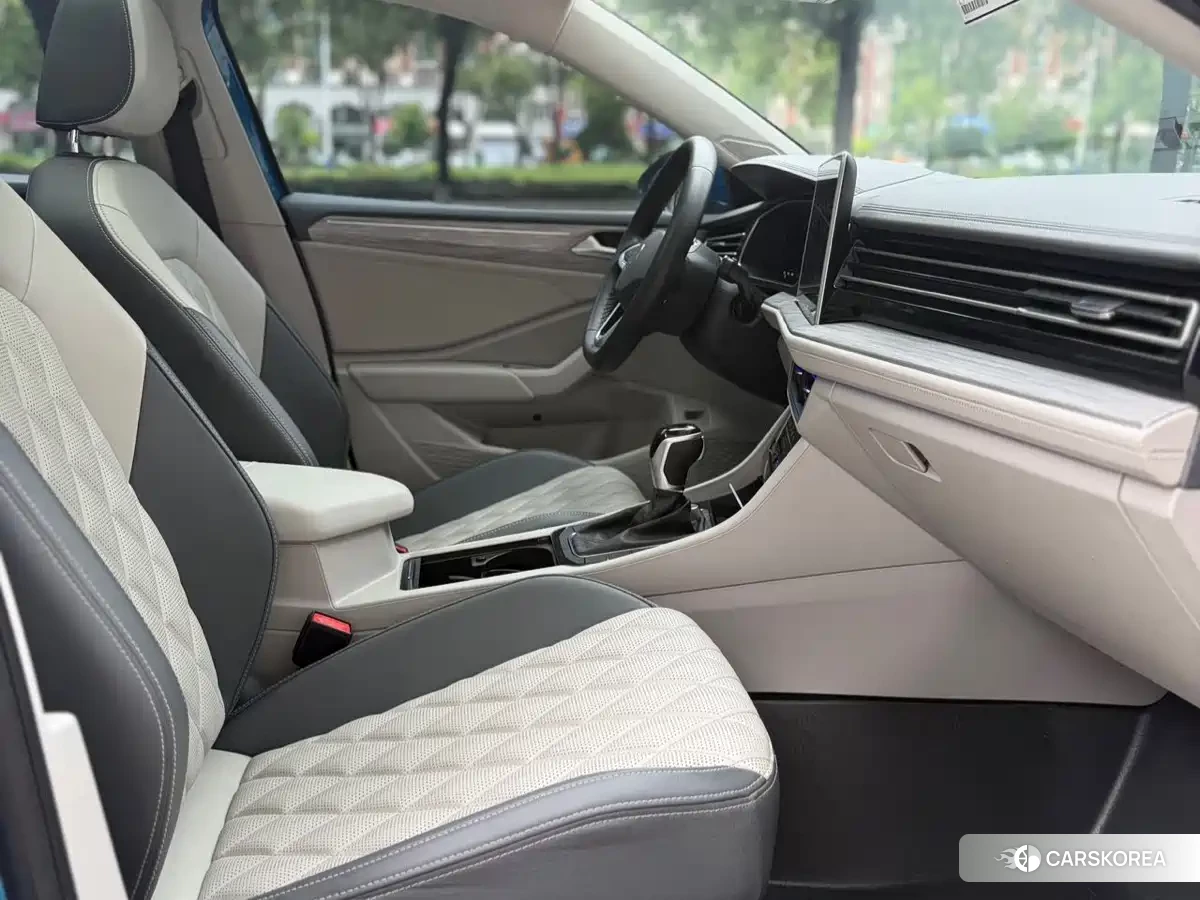 Volkswagen Sagitar id 4545739 из Китая 12