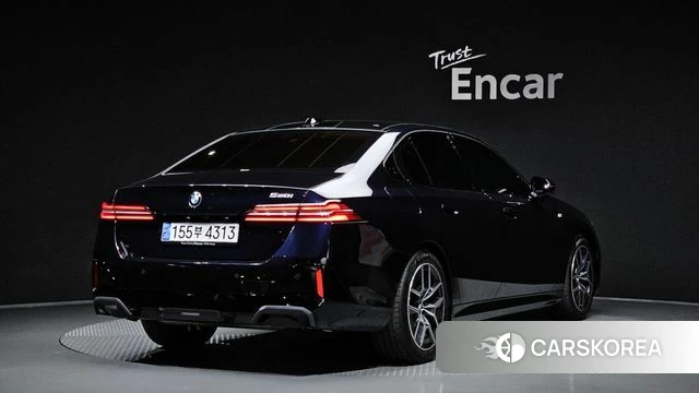 BMW 5 Series (G60) id 4414031 из Кореи 12